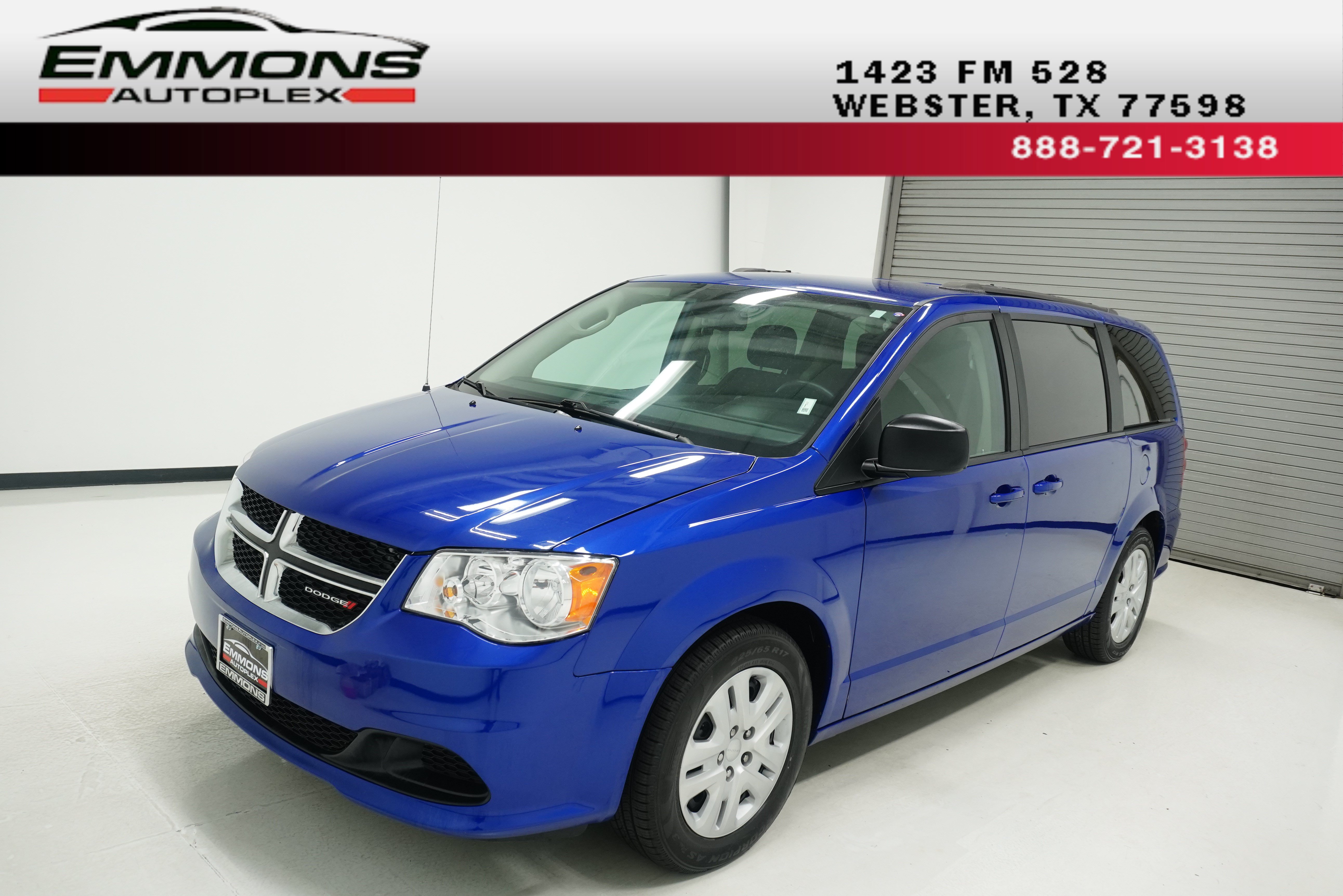 Used 2018 Dodge Grand Caravan SE w/ UConnect Hands-Free Group FWD image 1