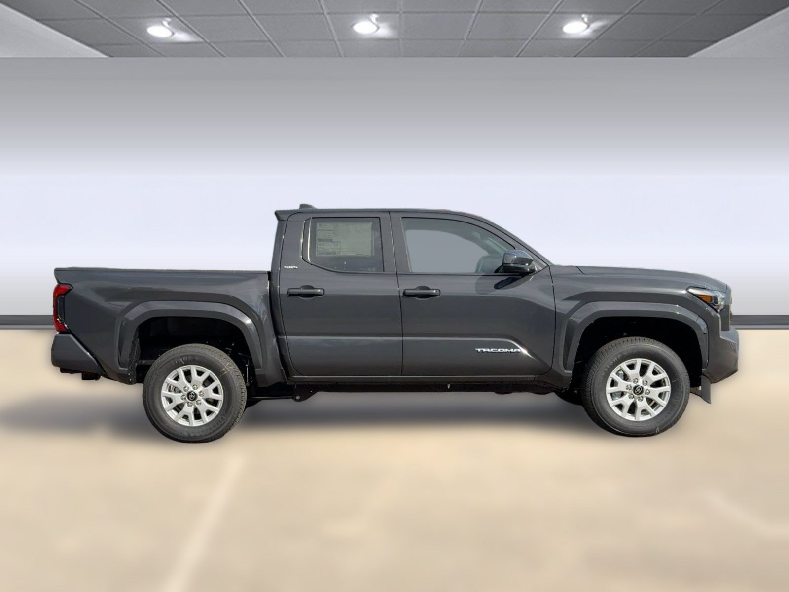 Used 2025 Toyota Tacoma SR5 AWD/4WD image 7