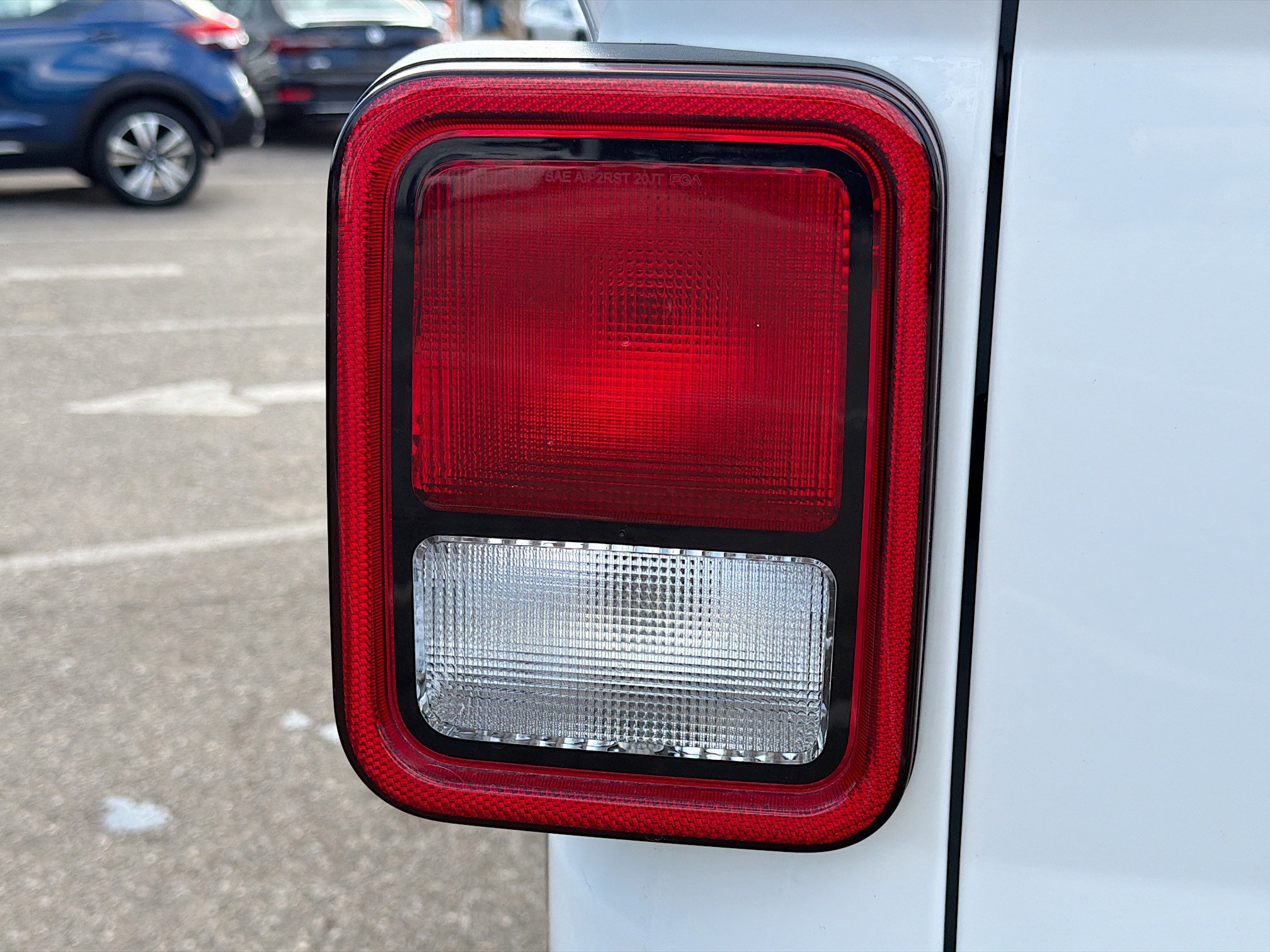 Used 2022 Jeep Gladiator Sport image 10