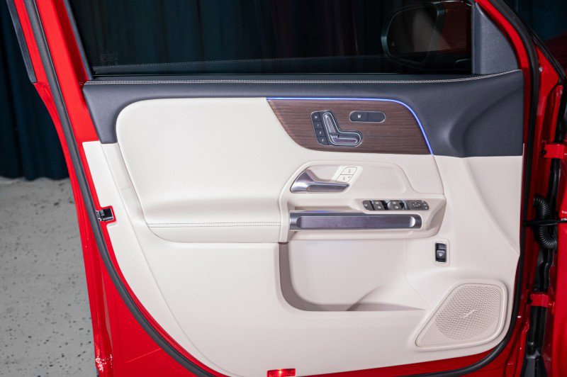 New 2026 Mercedes-Benz GLB 250 image 12