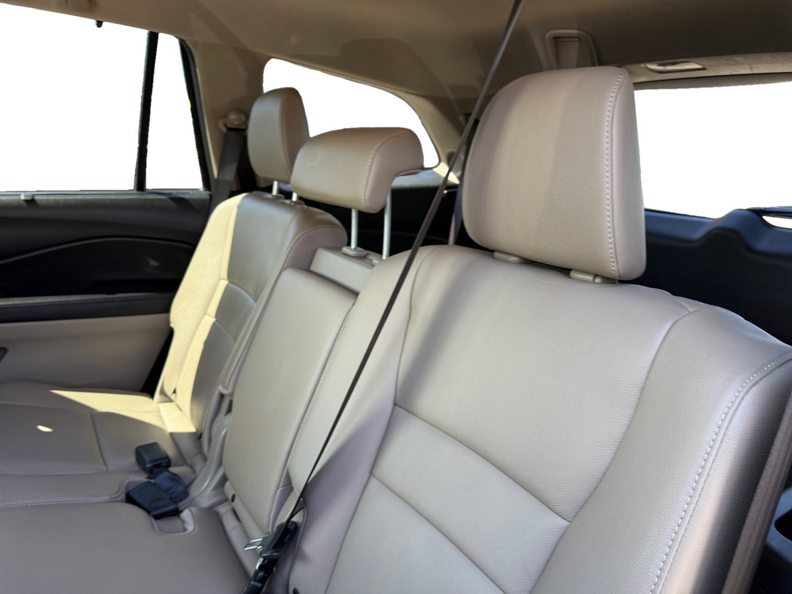 Used 2016 Honda Pilot Touring image 16