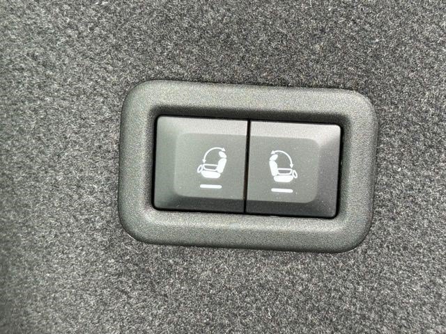 New 2026 Jeep Grand Wagoneer Summit w/ Premium Group III AWD/4WD image 40