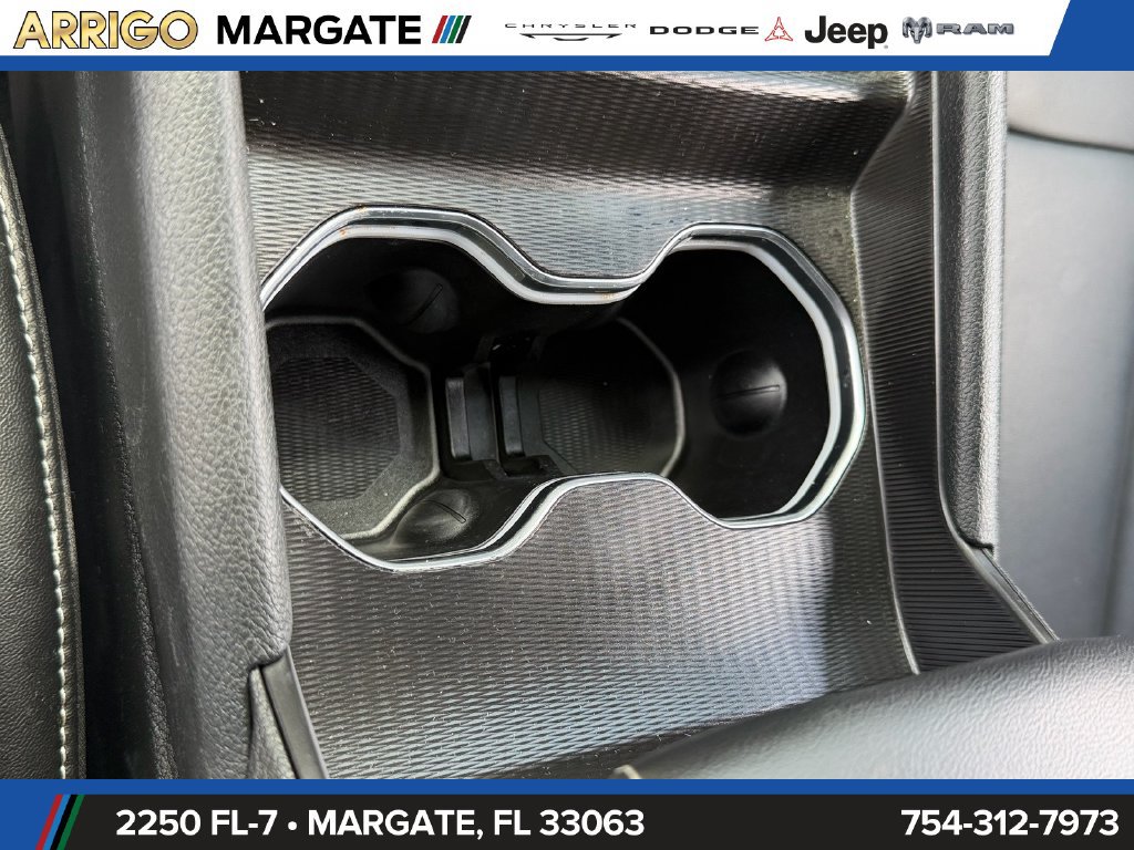 Certified 2025 Jeep Grand Cherokee Limited w/ Black Appearance Package RWD image 27