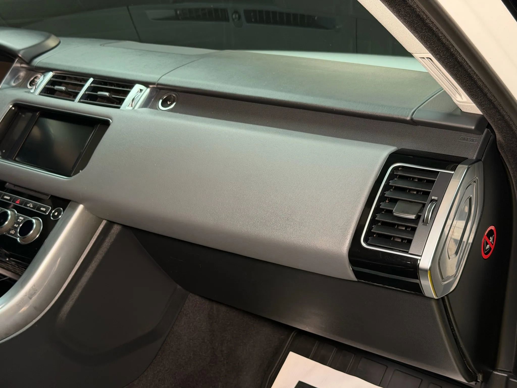 Used 2014 Land Rover Range Rover Sport Supercharged image 51