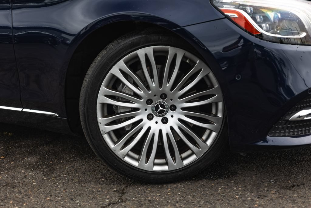 Used 2020 Mercedes-Benz S 560 Sedan image 4