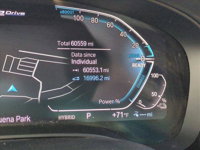 Used 2023 BMW 530e w/ Premium Package image 11