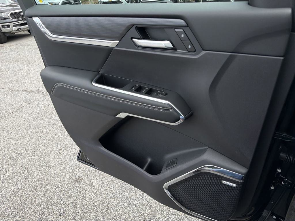 New 2026 GMC Acadia Elevation w/ Black Edition image 13