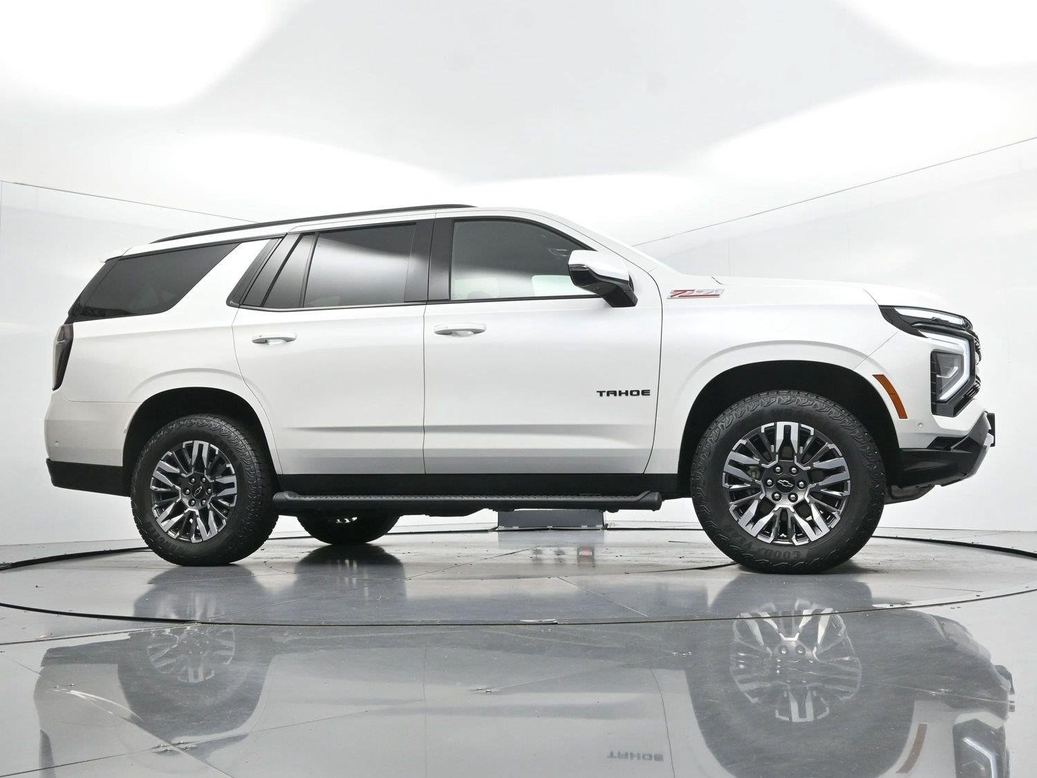 Used 2025 Chevrolet Tahoe Z71 w/ Z71 Off-Road Package AWD/4WD image 42