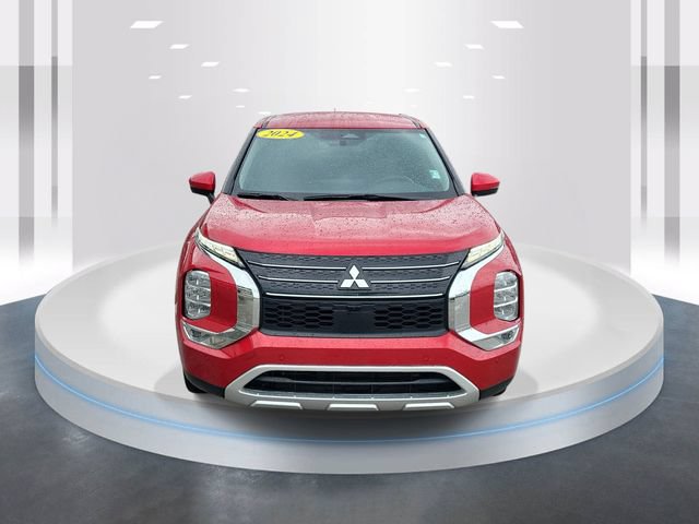 Used 2024 Mitsubishi Outlander SE FWD image 2
