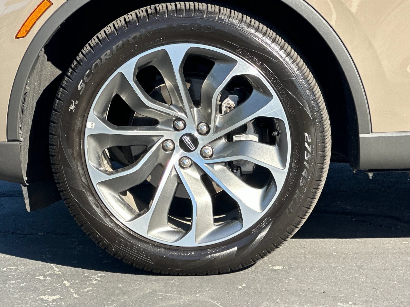 New 2026 Lincoln Aviator Reserve AWD/4WD image 26
