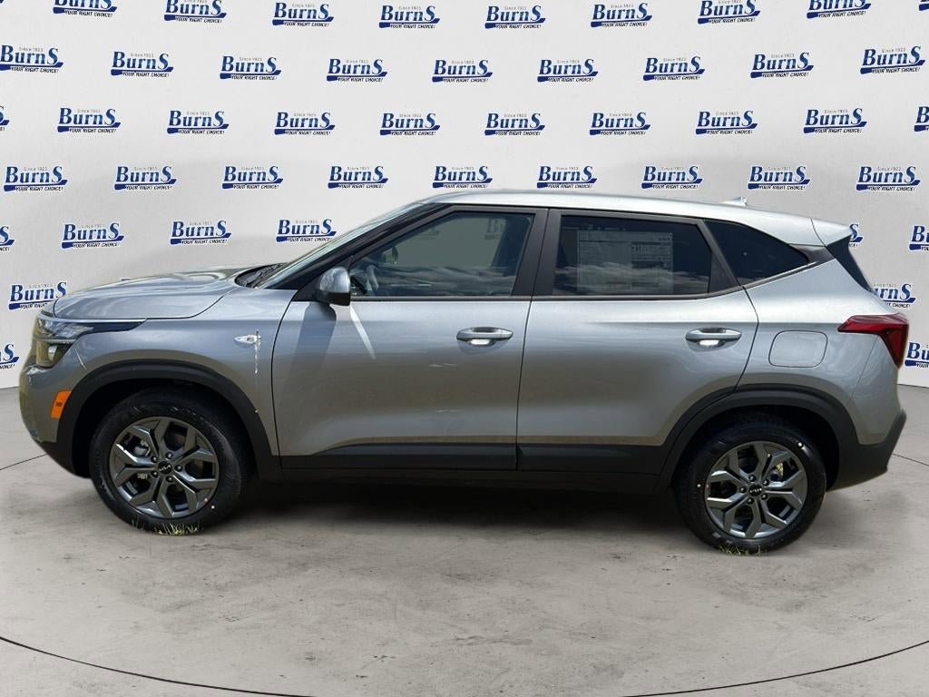 New 2026 Kia Seltos LX FWD image 4