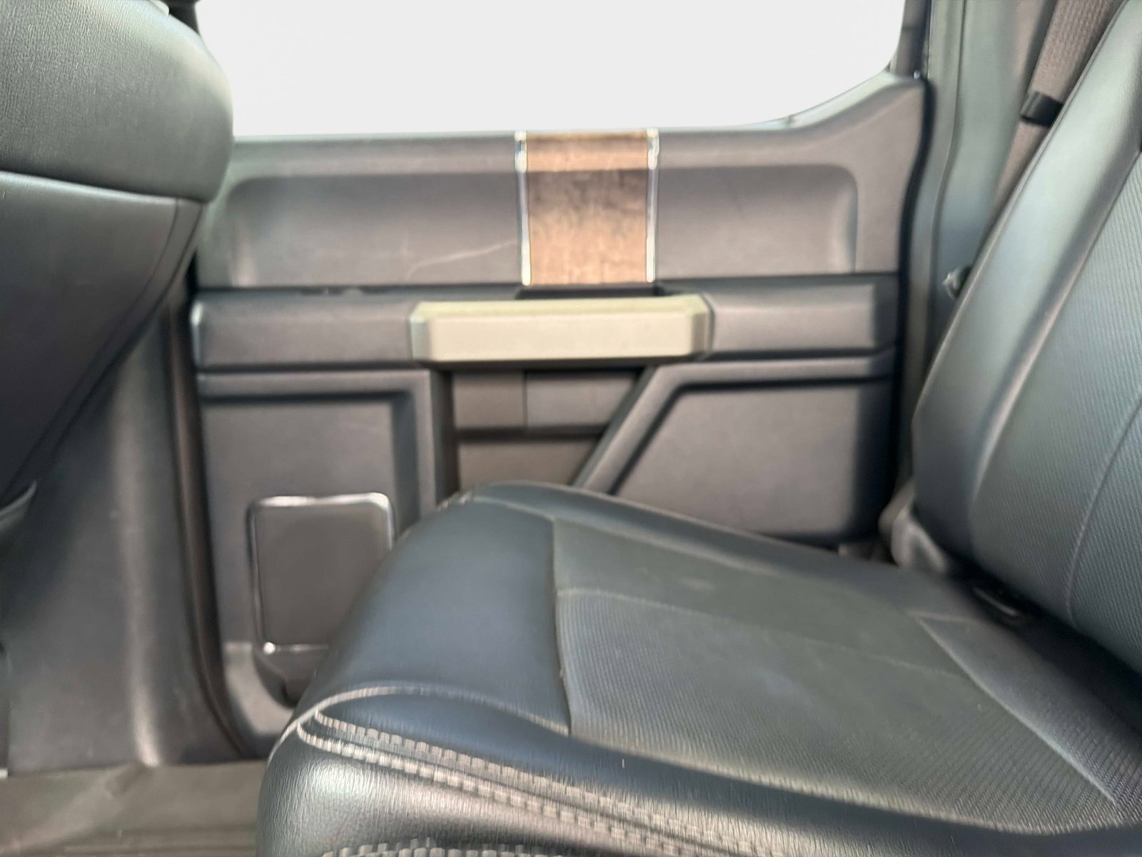 Used 2022 Ford F250 Lariat w/ Black Appearance Package AWD/4WD image 14
