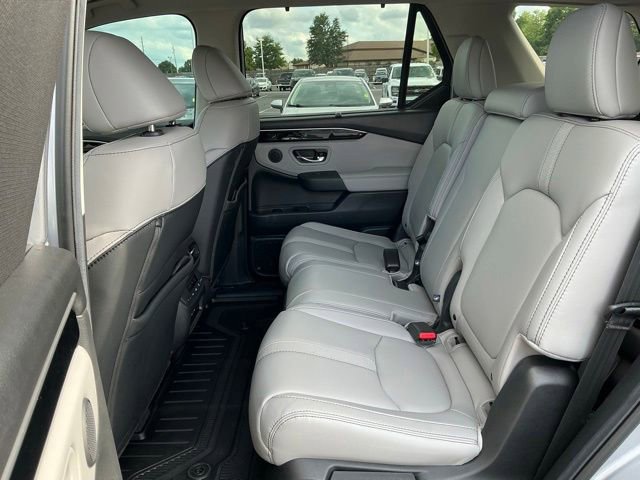 Used 2025 Honda Pilot EX-L image 17