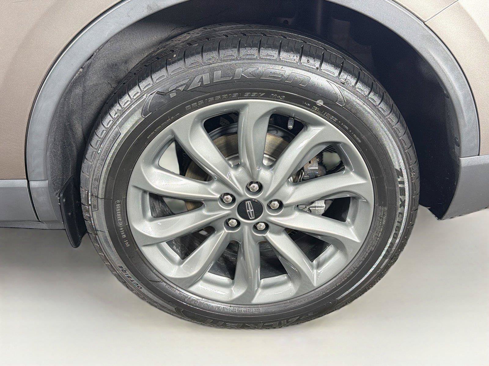 Used 2021 Lincoln Corsair AWD w/ Premium Package image 36