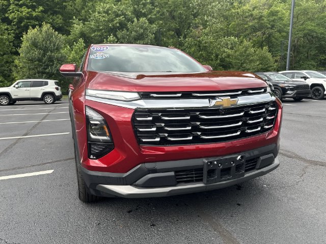 Used 2026 Chevrolet Equinox LT AWD/4WD image 12