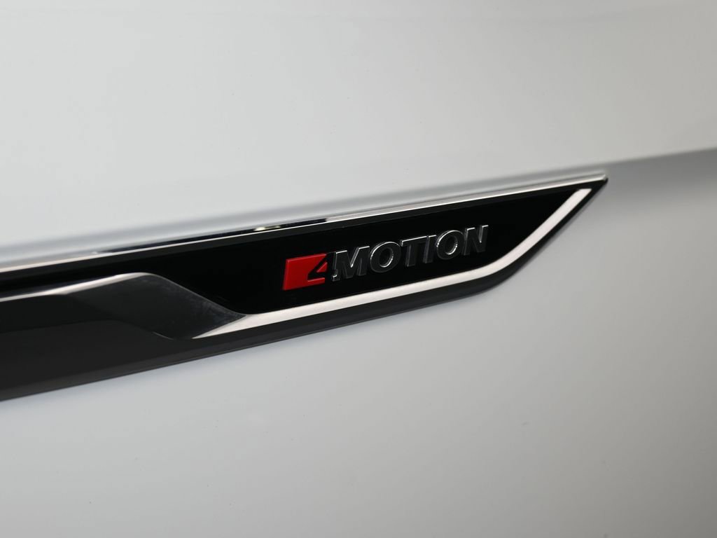 Used 2018 Volkswagen Atlas SEL Premium image 38