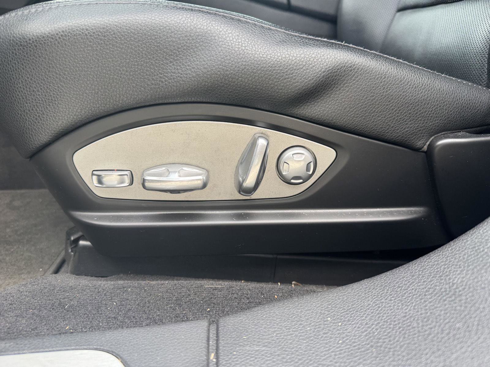 Used 2014 Porsche Panamera 4 image 7