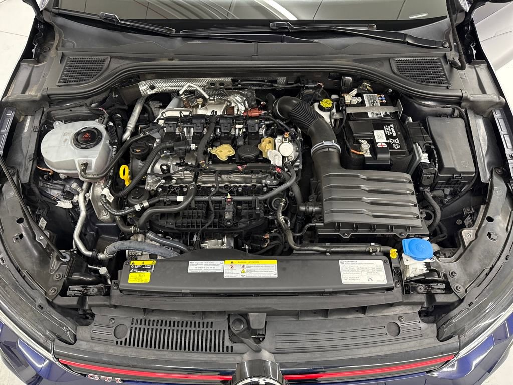 Used 2022 Volkswagen GTI SE image 10