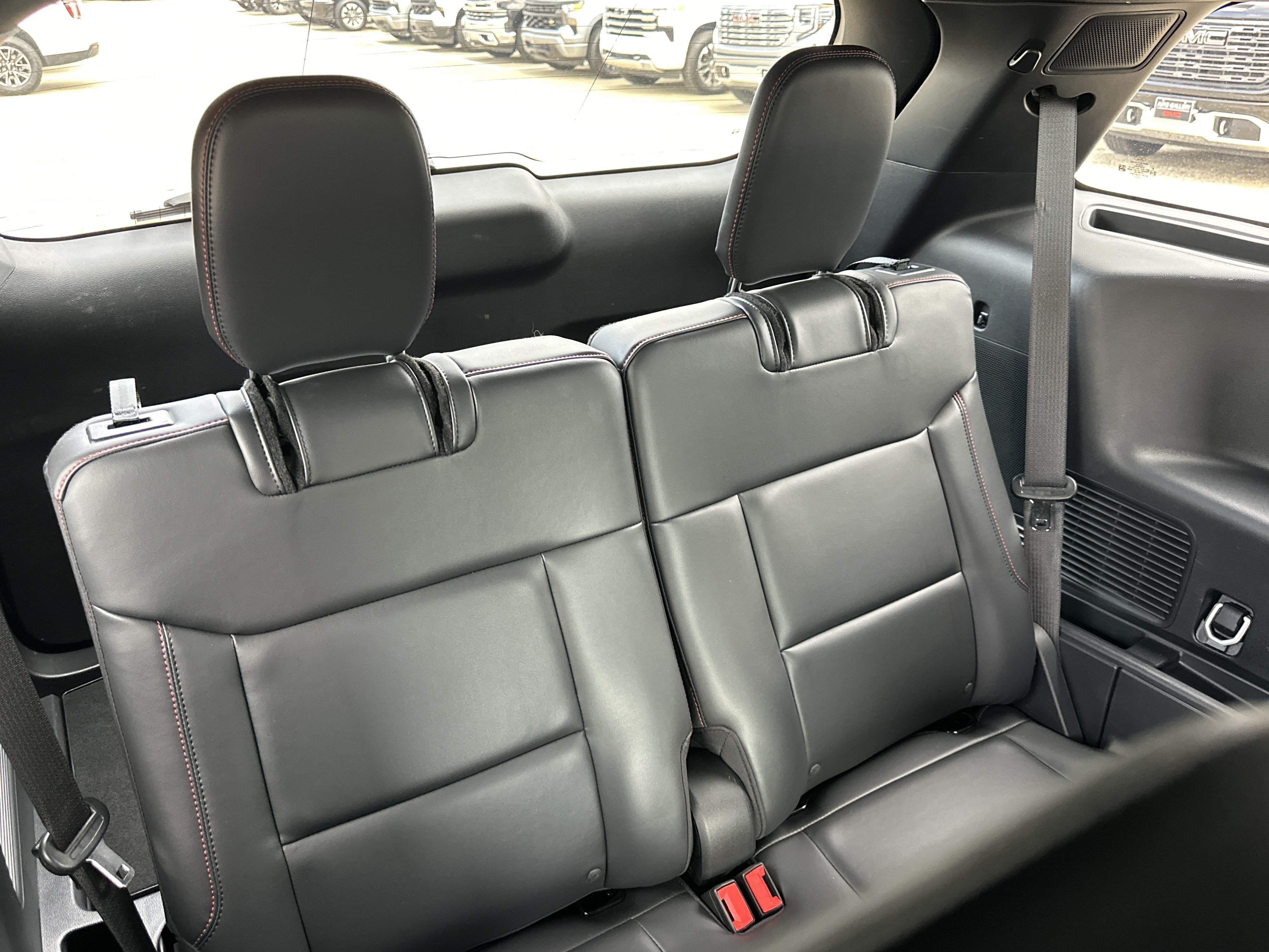 Used 2025 Ford Explorer ST AWD/4WD image 20
