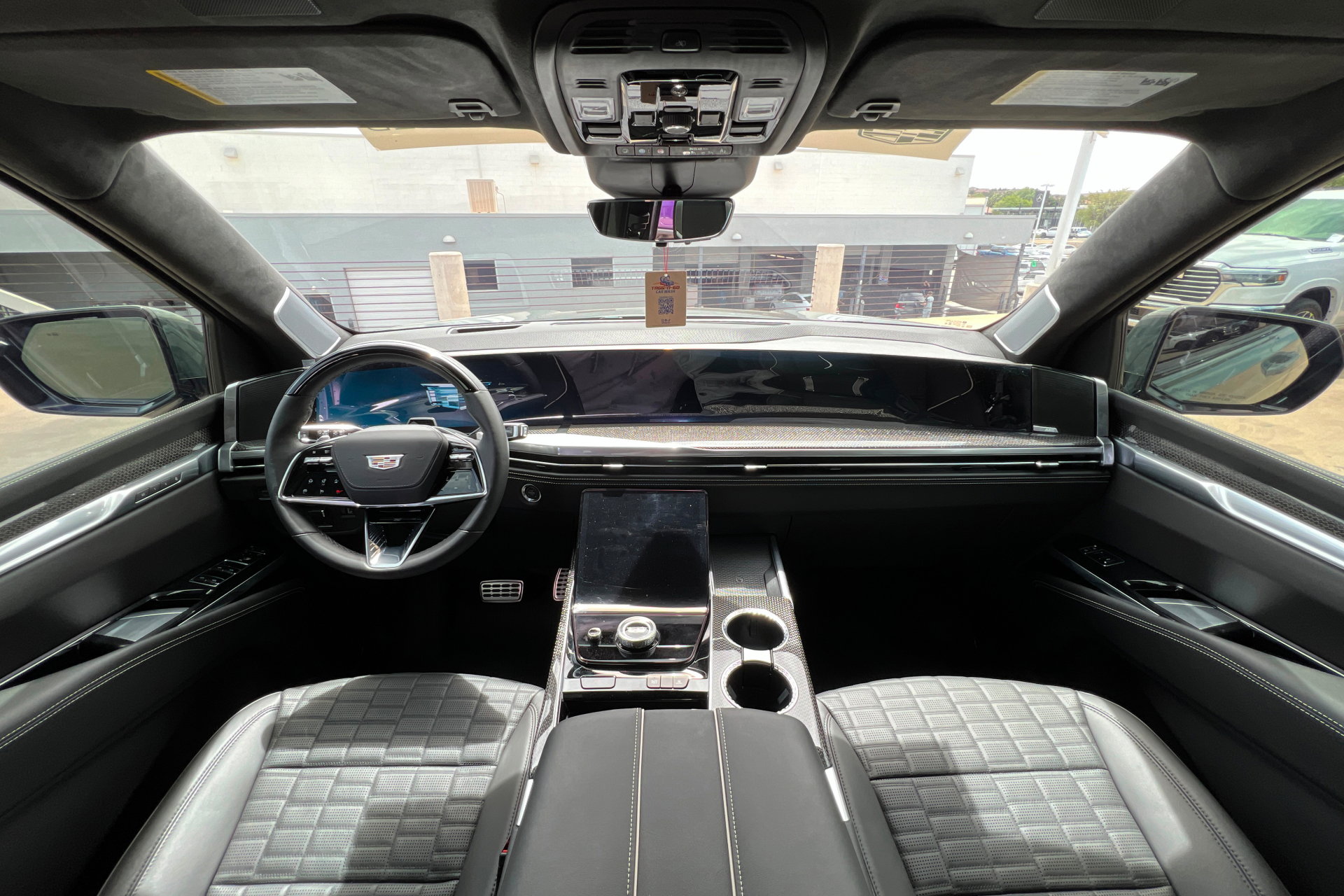Certified 2025 Cadillac Escalade V w/ LPO, ONYX Package AWD/4WD image 10