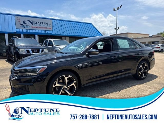 Used 2020 Volkswagen Passat 2.0T R-Line FWD image 1