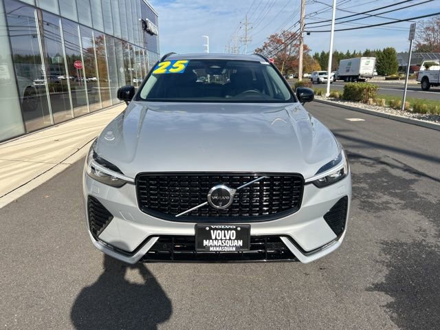 Certified 2025 Volvo XC60 B5 Plus image 7