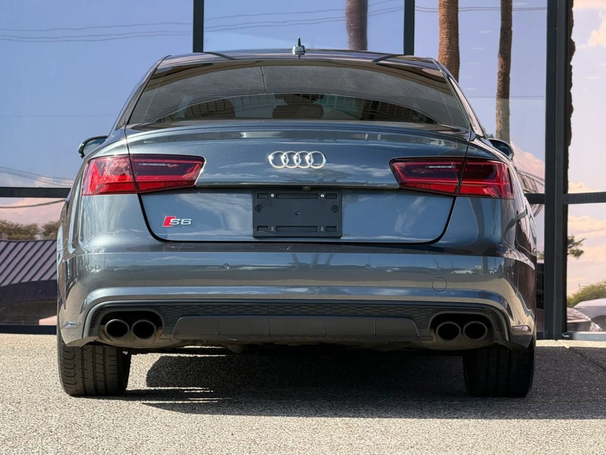 Used 2017 Audi S6 Premium Plus w/ S6 Sport Package AWD/4WD image 10