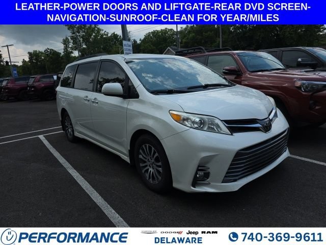 Used 2018 Toyota Sienna XLE w/ XLE Navigation Package FWD video 1
