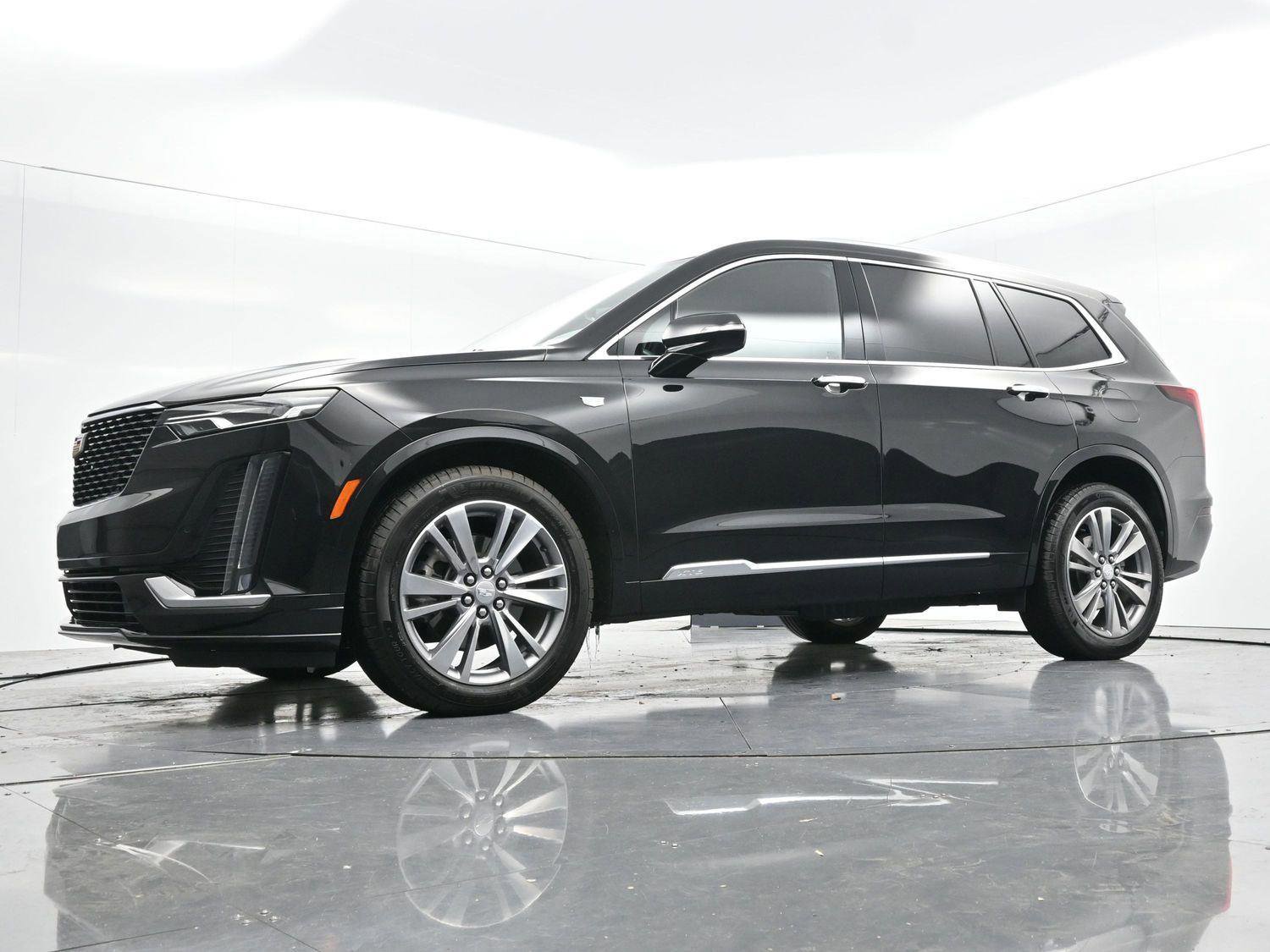 Certified 2025 Cadillac XT6 Premium Luxury image 45