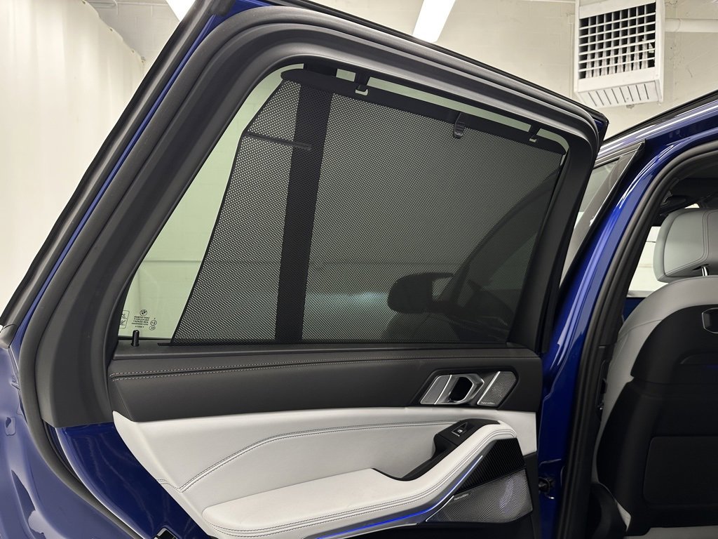 Used 2025 BMW X5 M60i image 23