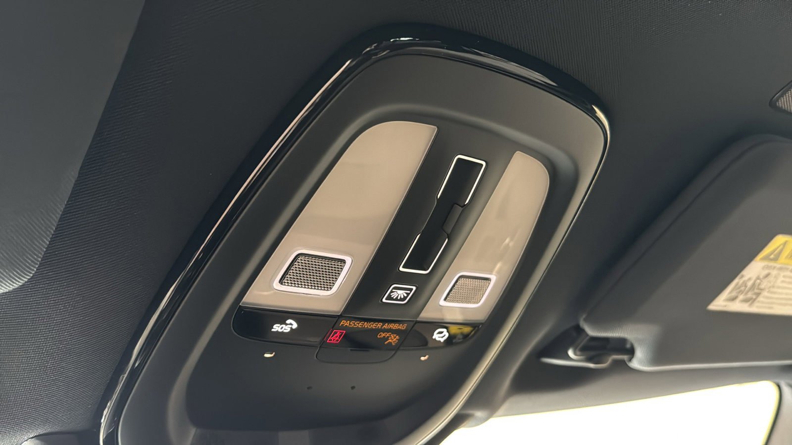 New 2026 Volvo XC90 B6 Plus w/ Protection Package Premier image 20
