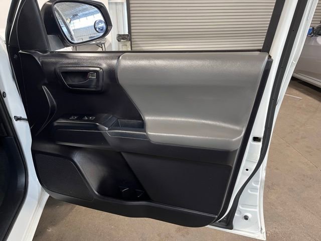 Used 2020 Toyota Tacoma SR image 12