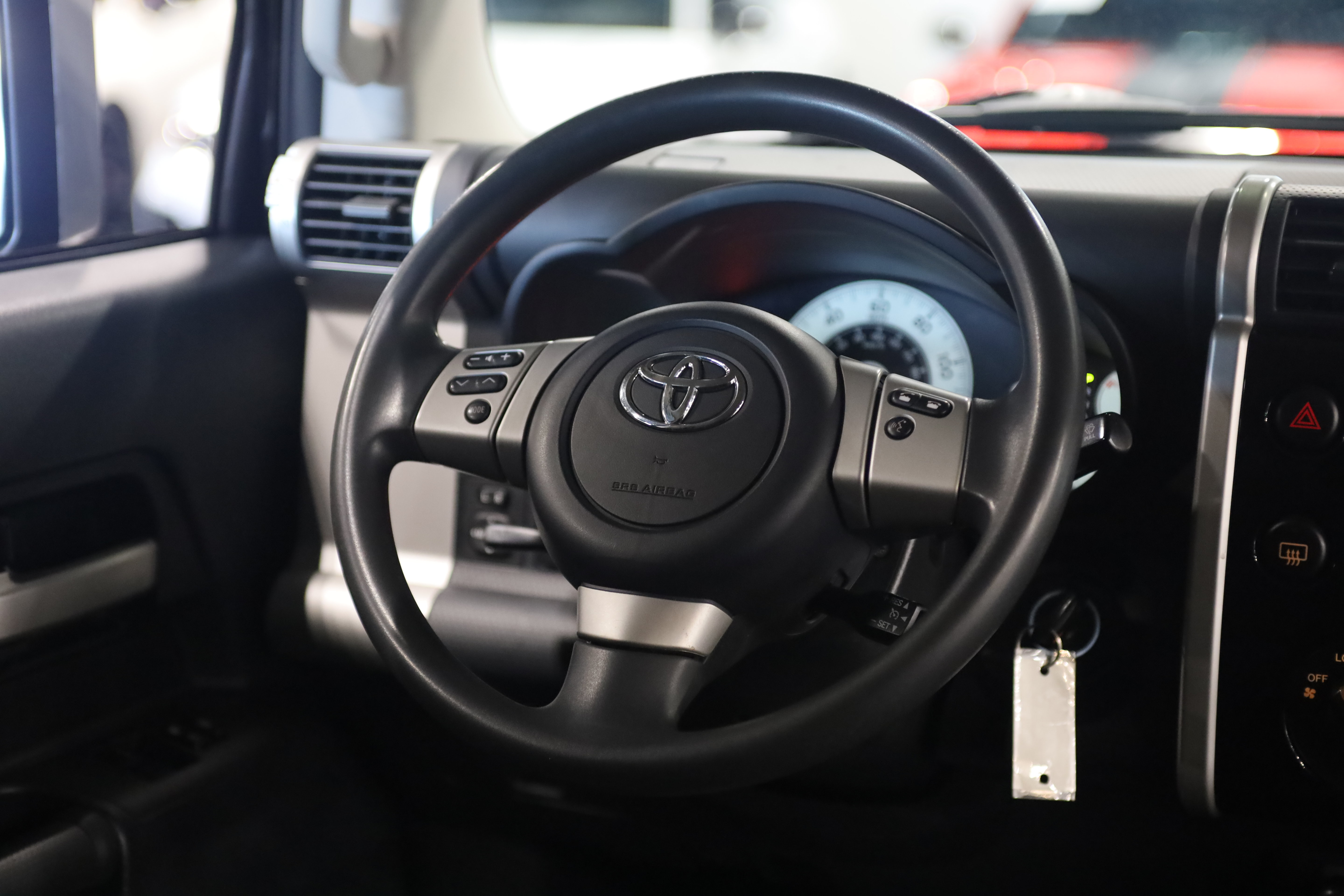 Used 2012 Toyota FJ Cruiser 4WD w/ Convenience Pkg image 26
