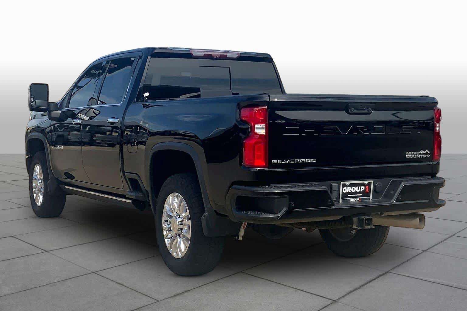 Used 2022 Chevrolet Silverado 2500 High Country w/ Z71 Off-Road Package AWD/4WD image 12
