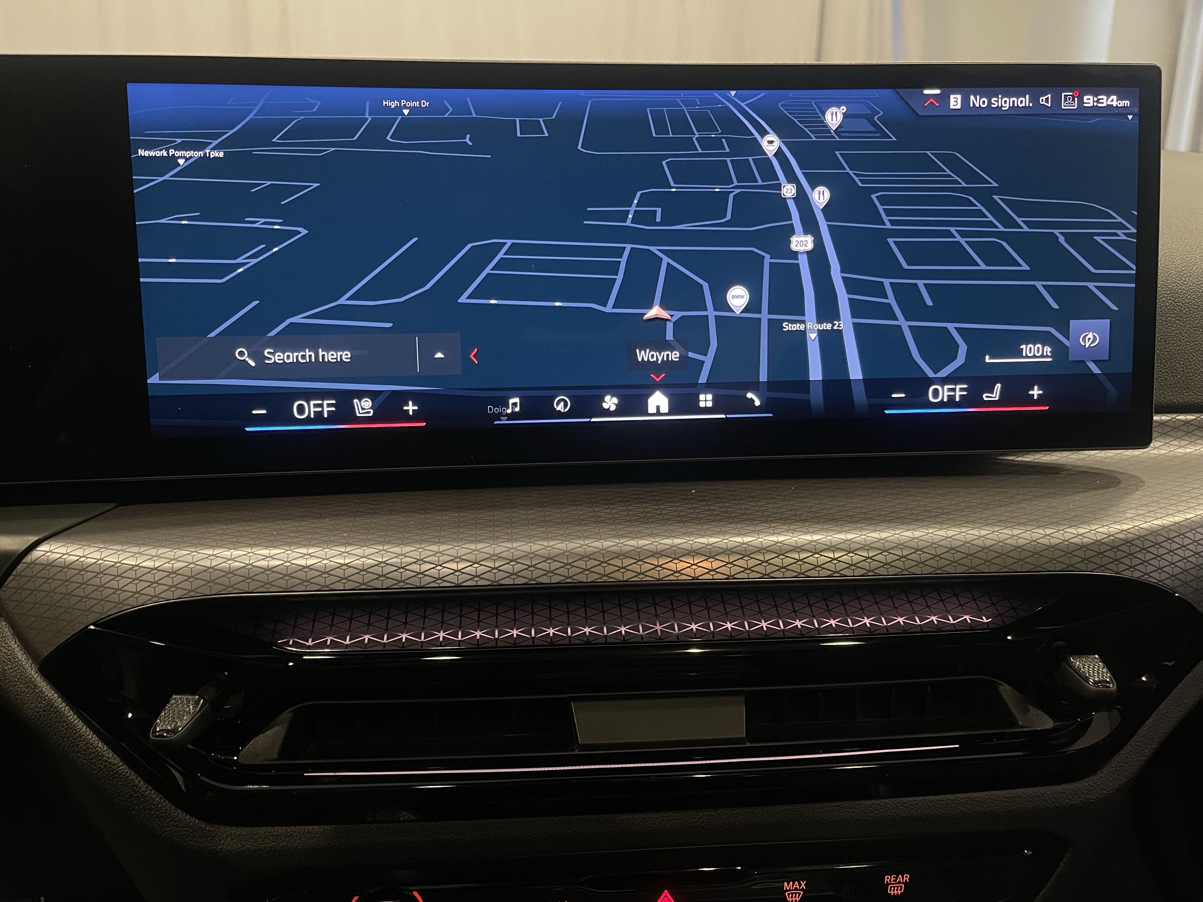 Used 2025 BMW M340i Sedan RWD image 22