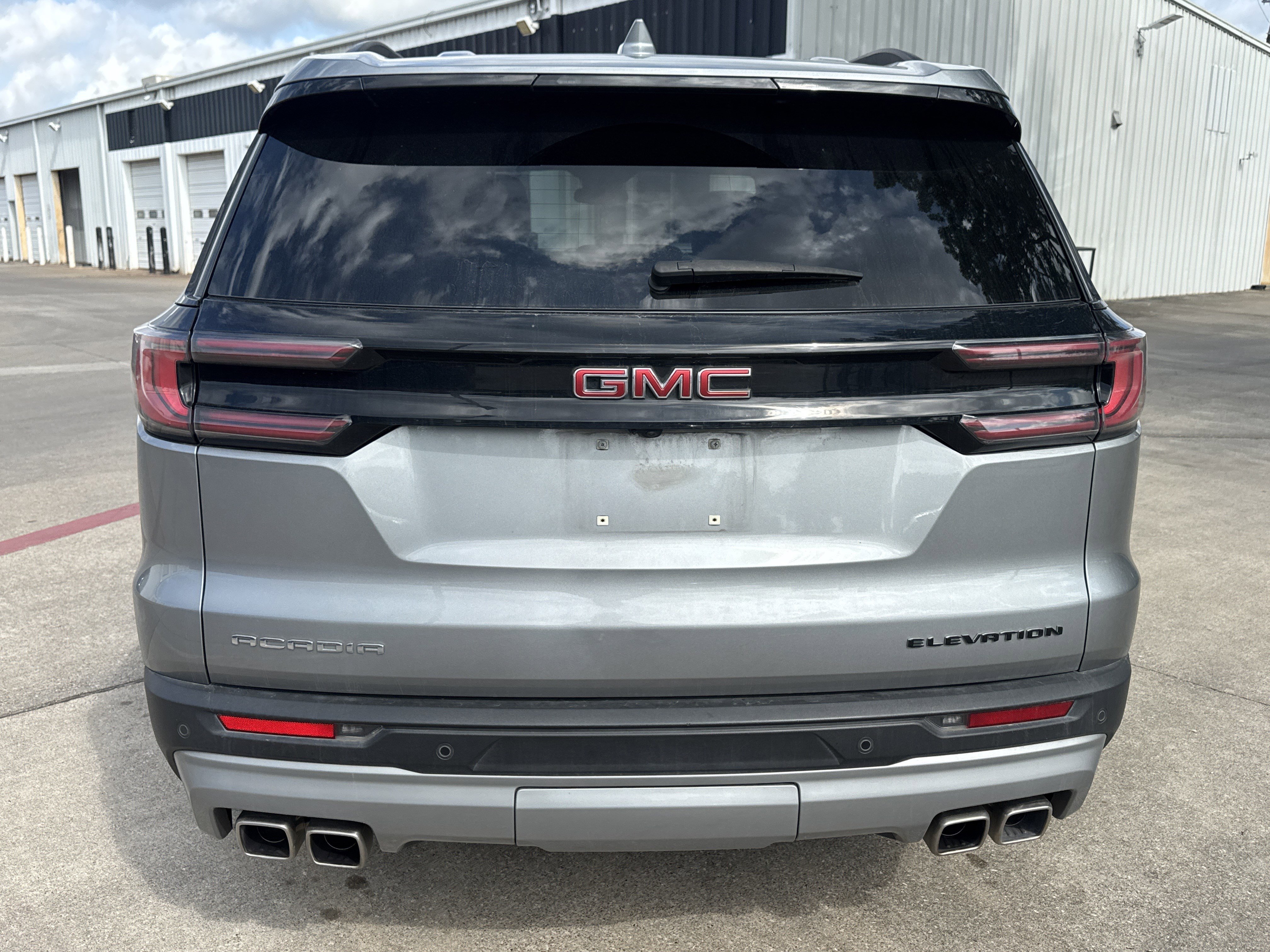 Used 2024 GMC Acadia Elevation FWD image 10