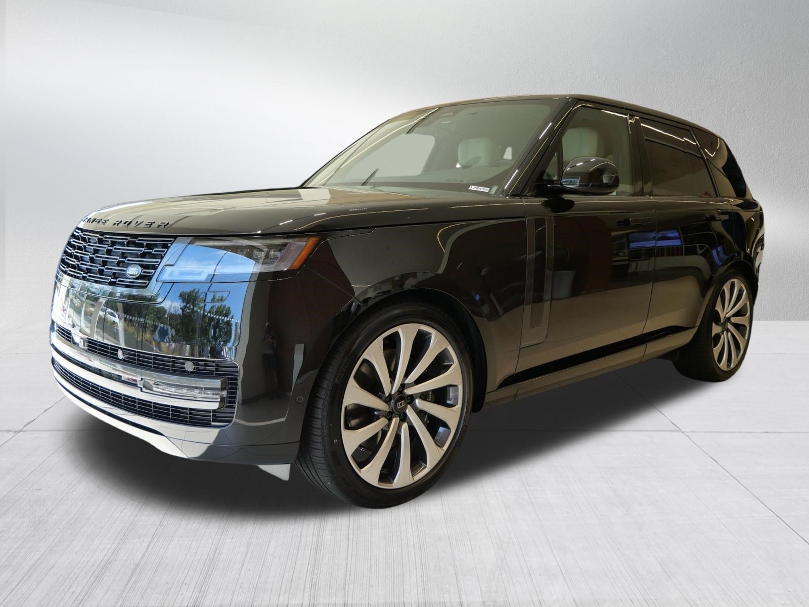 New 2027 Land Rover Range Rover Autobiography AWD/4WD image 1