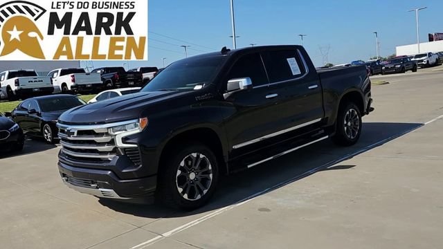 Used 2024 Chevrolet Silverado 1500 High Country w/ Technology Package AWD/4WD image 4