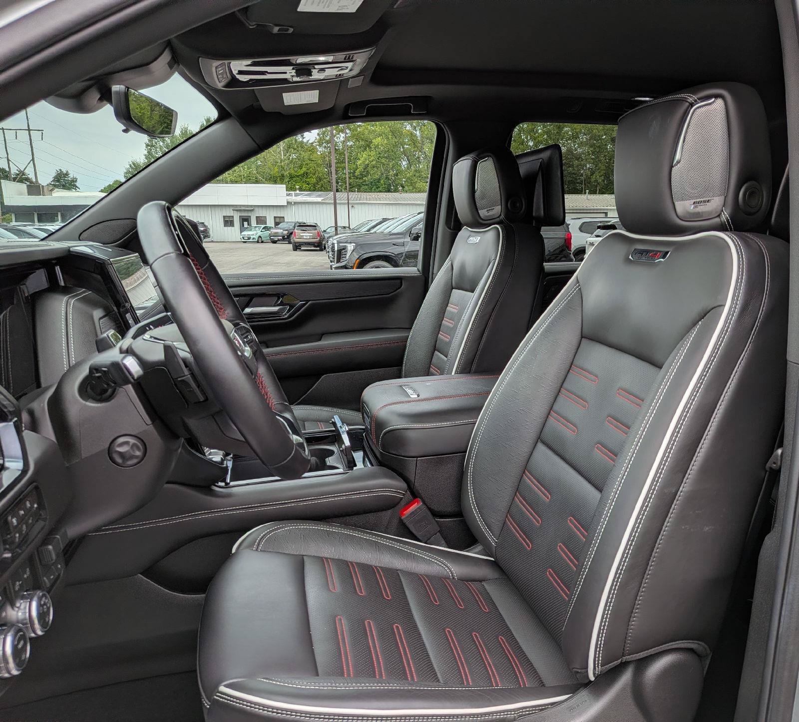 Certified 2026 GMC Yukon AT4 Ultimate AWD/4WD image 11