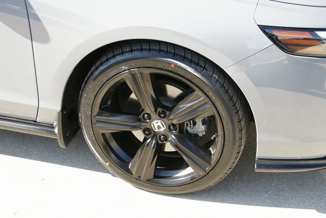 Used 2023 Honda Accord Sport image 8