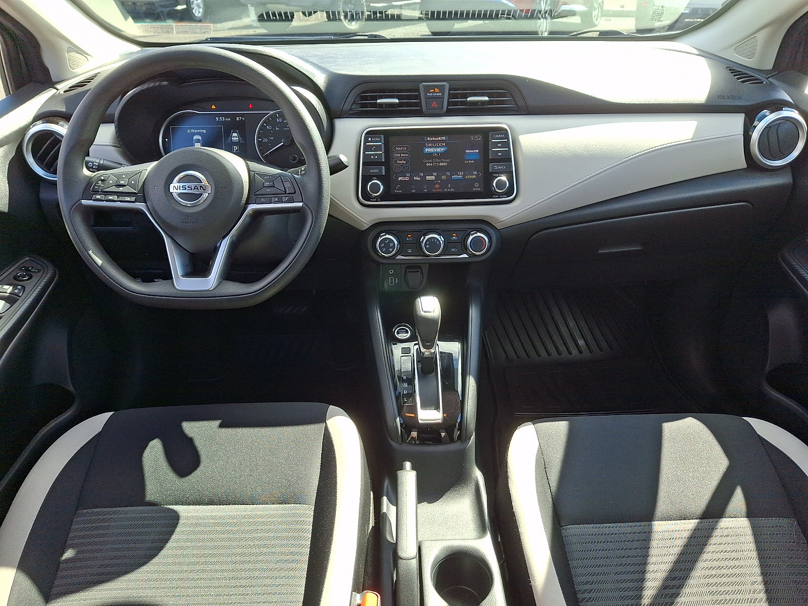 Used 2021 Nissan Versa SV FWD image 11