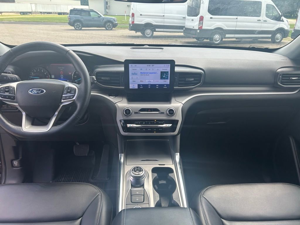 Used 2023 Ford Explorer XLT w/ Equipment Group 202A image 14