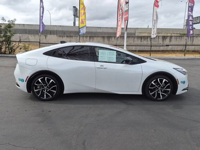 Certified 2024 Toyota Prius Prime Premium w/ Advanced Technology Package FWD image 4