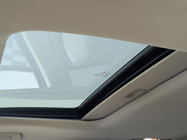 Used 2015 Jeep Grand Cherokee Limited w/ Trailer Tow Group IV image 13