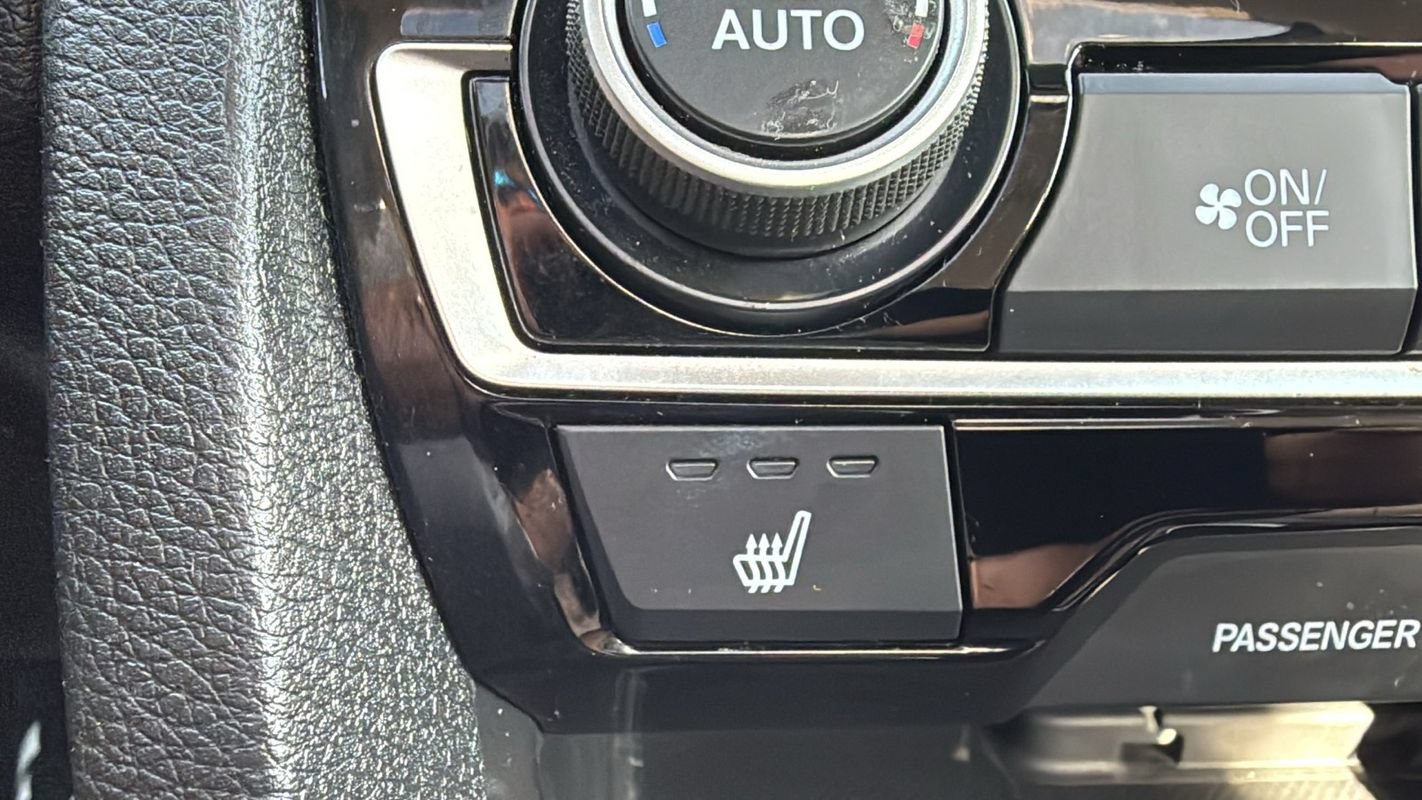 Used 2018 Honda Civic Touring image 26