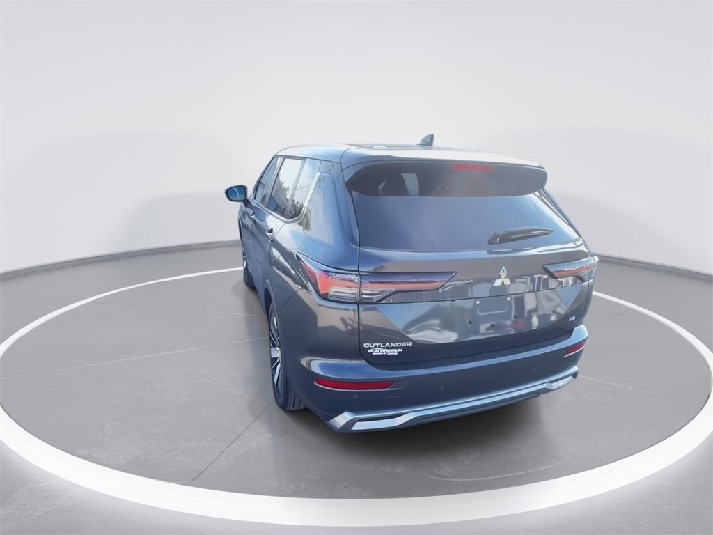 New 2025 Mitsubishi Outlander SE image 7