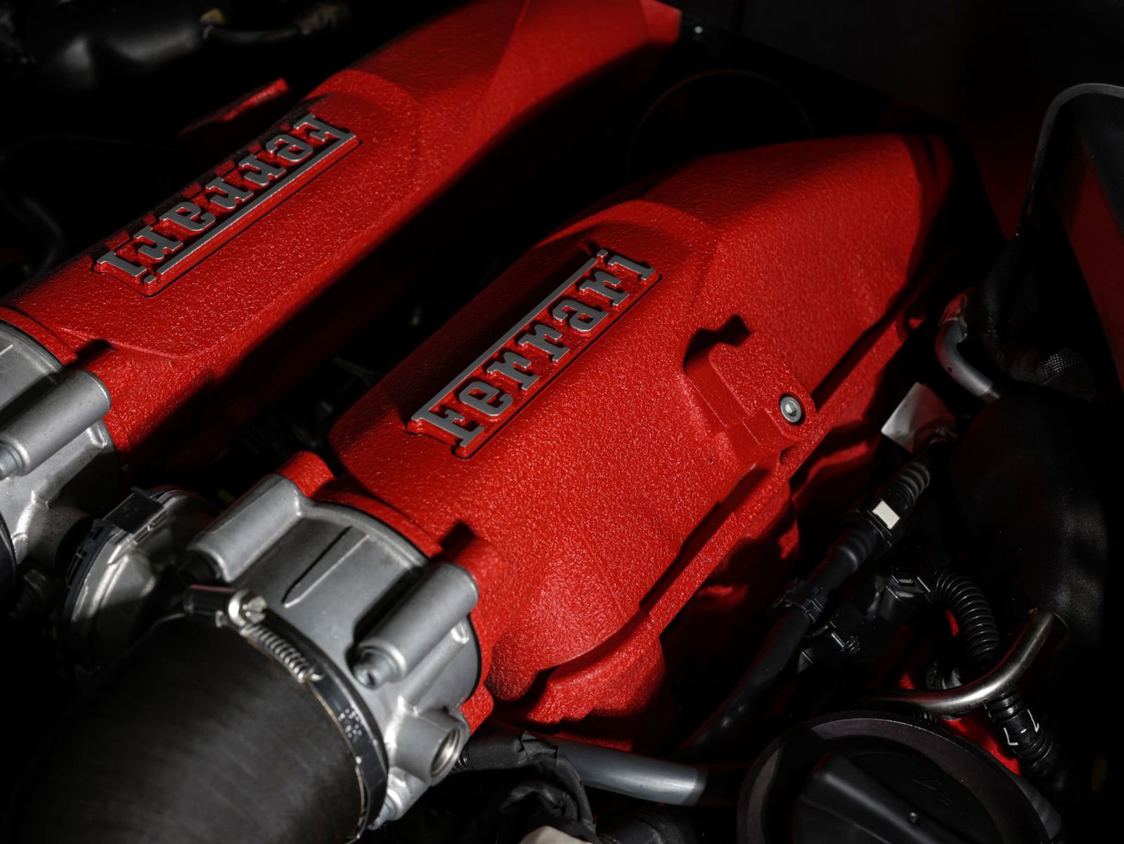 Used 2019 Ferrari Portofino image 40