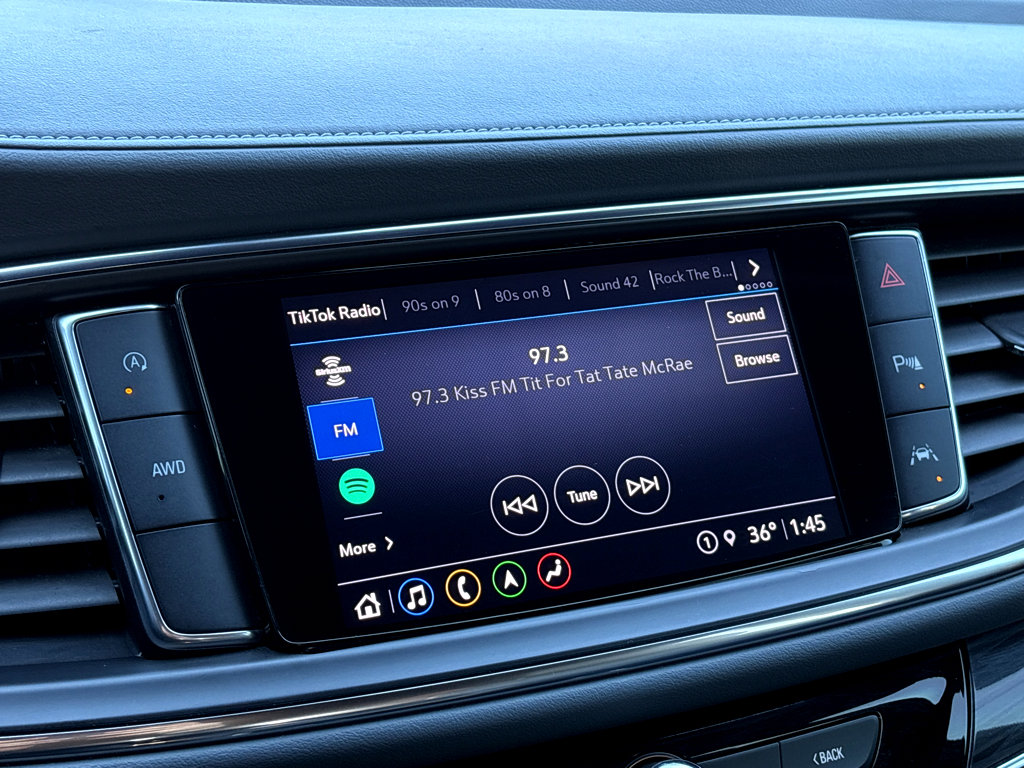 Used 2022 Buick Enclave Premium image 8