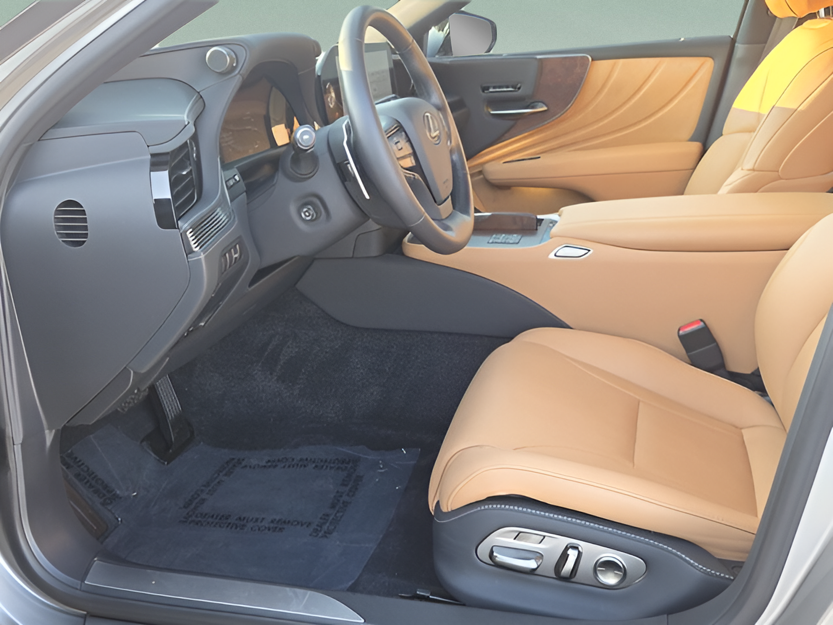 Certified 2024 Lexus LS 500 RWD image 10