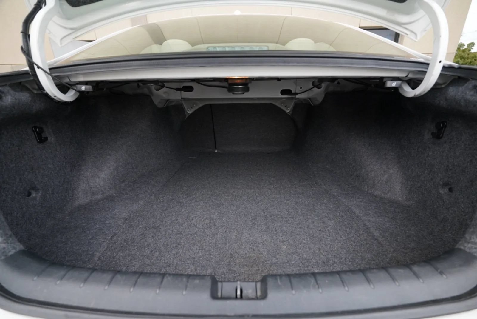 Used 2017 Honda Accord EX-L image 30